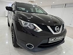 Nissan Qashqai 2.0 CVT Sunroof 2015 Purple Rear Entertainment